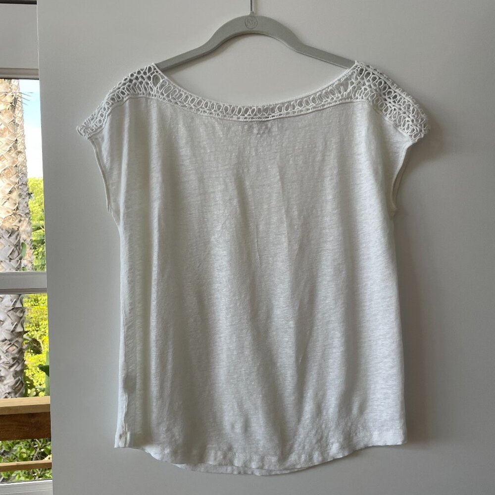 Ann Taylor Loft Cap Sleeve, Boat Neck Linen Top, Crochet Neckline,‎ White, Small
